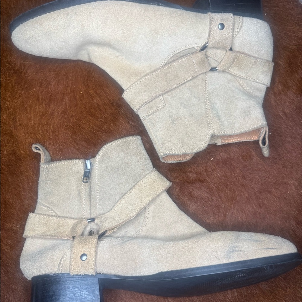 Urban Outfitters Tan Cowboy Boots